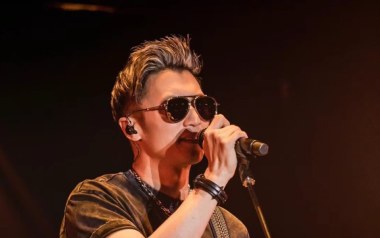 活火山吉他谱_谢霆锋_C调原版弹唱六线谱_高清图片谱