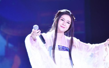 枕上书吉他谱_董贞_C调原版弹唱六线谱_高清图片谱