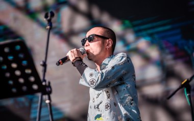 奔波吉他谱_夏小虎_C调原版弹唱六线谱_高清图片谱