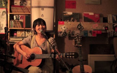 晴日共剪窗吉他谱_程璧_C调弹唱六线谱_高清图片谱