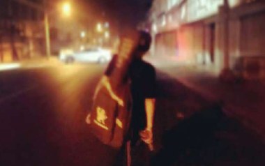 姑娘怎舍得让你悲伤吉他谱_我不李志_C调弹唱谱_高清六线谱