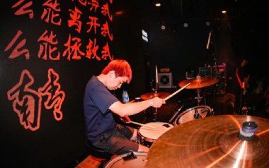 秋日苦难吉他谱_南青乐队_G调扫弦版弹唱六线谱_高清图片谱